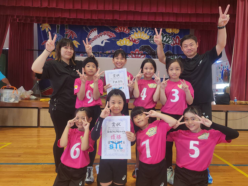 女子Cクラス混合の部優勝：石垣ウィング女子