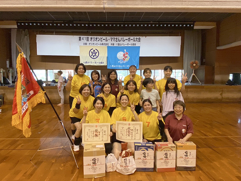 ママさんの部優勝：白保クラブ